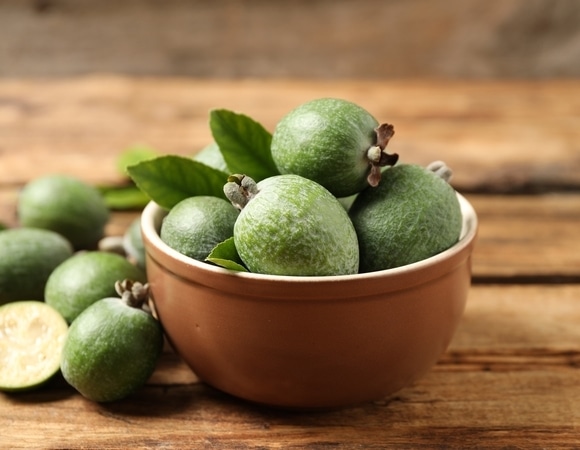 Замысловатая фейхоа: в чем польза и вред ягоды из Южной Америки