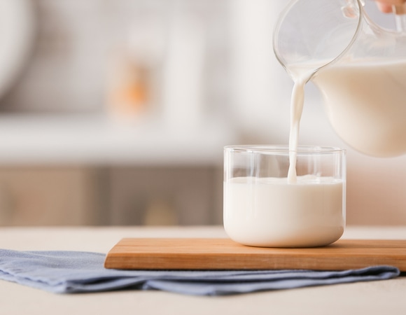 Нутрициолог назвала три случая, когда нужно убрать из рациона молоко