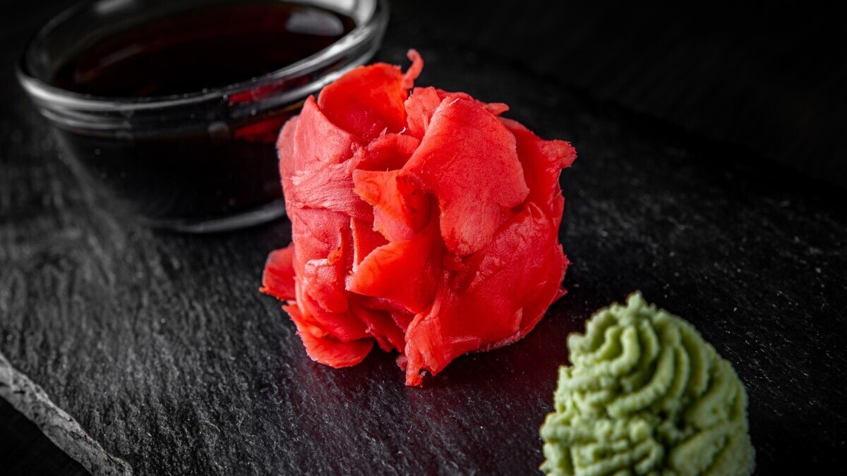 Не для вкуса: зачем на самом деле к суши подают имбирь и васаби