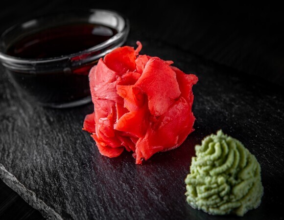 Не для вкуса: зачем на самом деле к суши подают имбирь и васаби Не для вкуса: зачем на самом деле к суши подают имбирь и васаби