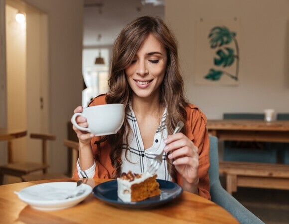 Диетолог: чтобы унять голод, не нужно пить кофе после обеда Диетолог: чтобы унять голод, не нужно пить кофе после обеда