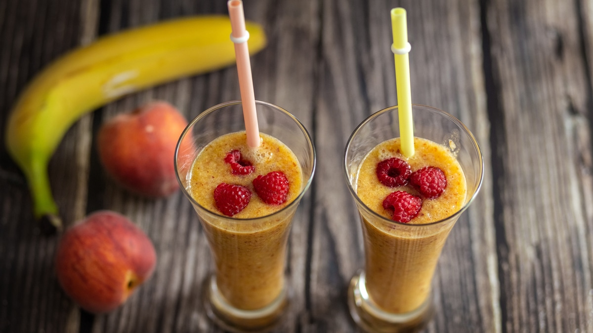 «Мед и смузи — скорее мода»: почему врач ополчилась на популярные продукты