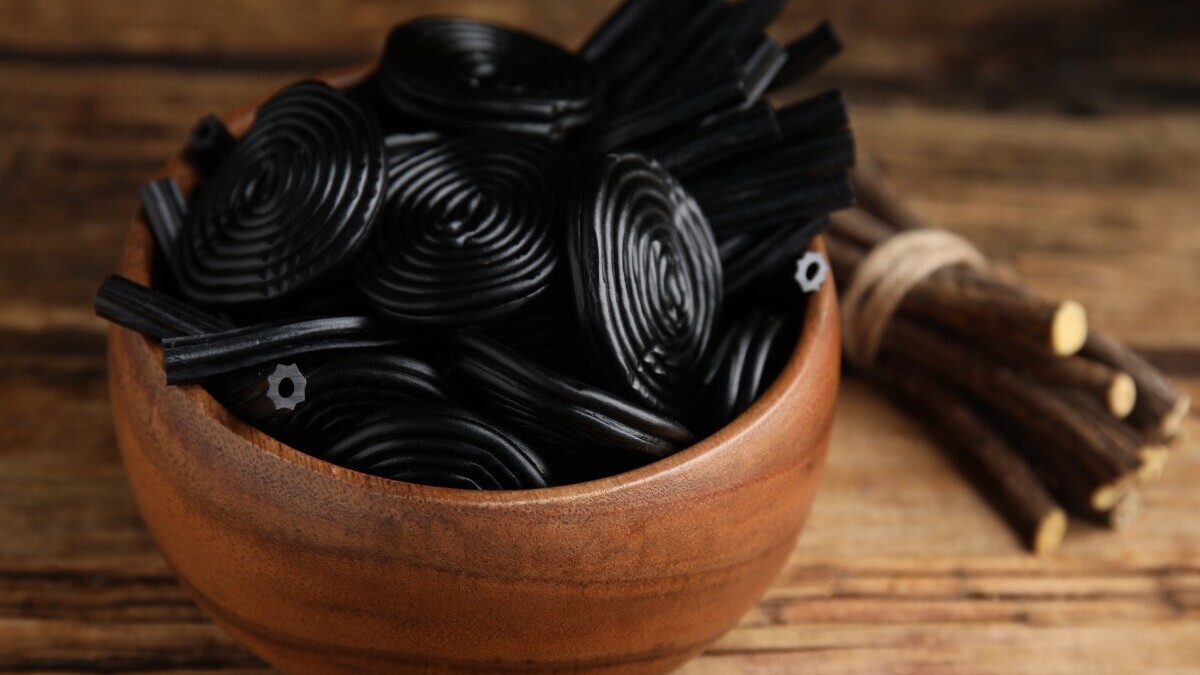 Врач объяснила, почему лакрица провоцирует отеки