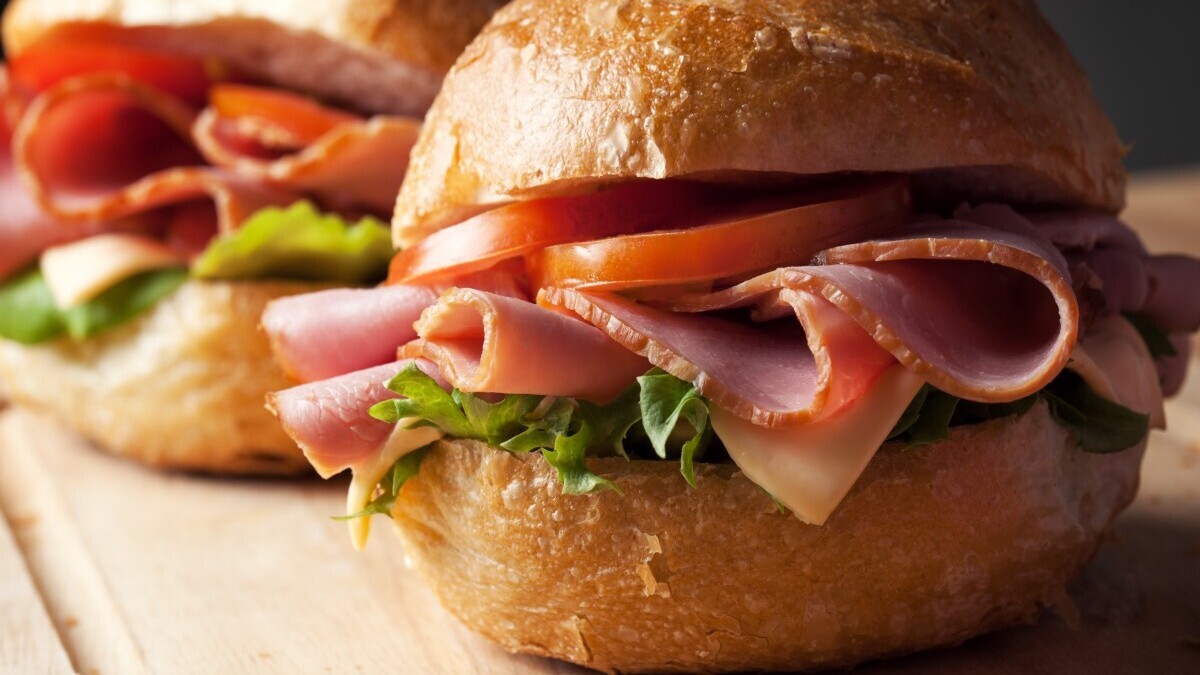 Названы продукты-убийцы для работы мозга