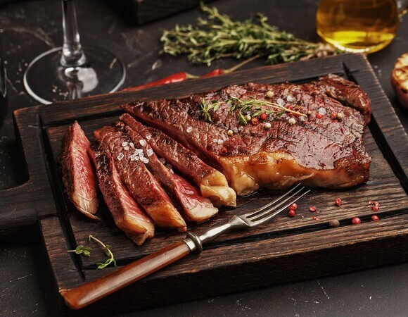 Кардиолог назвала способ есть красное мясо без вреда для сердца Кардиолог назвала способ есть красное мясо без вреда для сердца