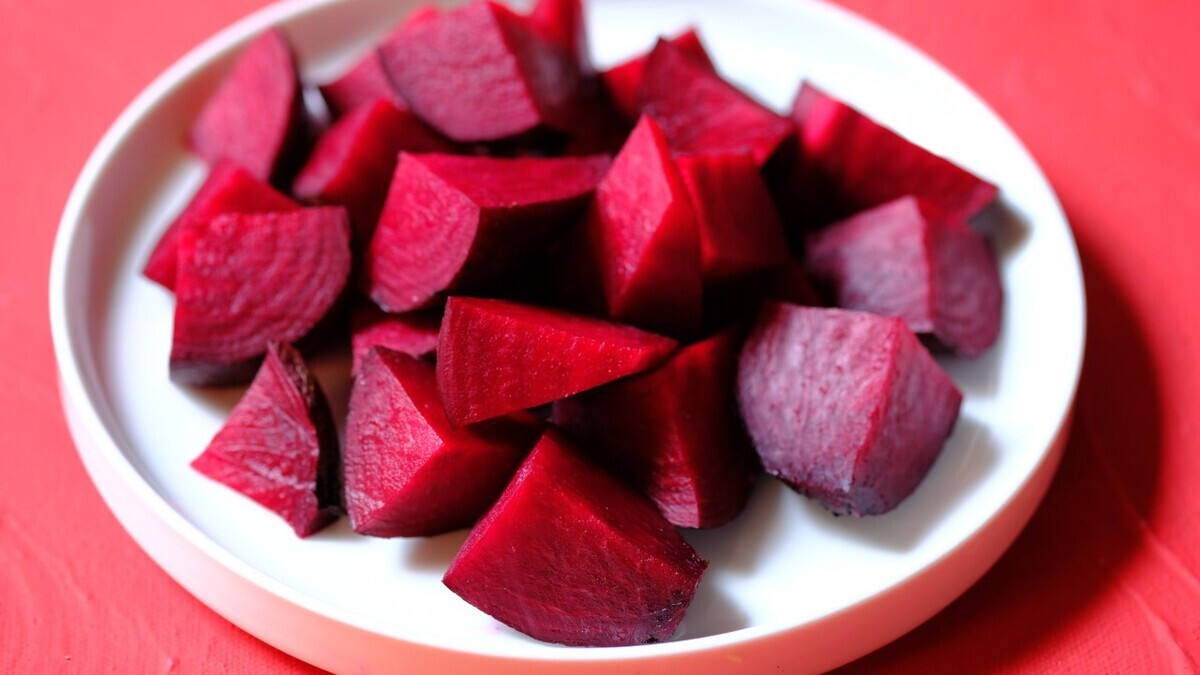 Какая свекла полезнее: вареная или сырая? Ответили в Роскачестве