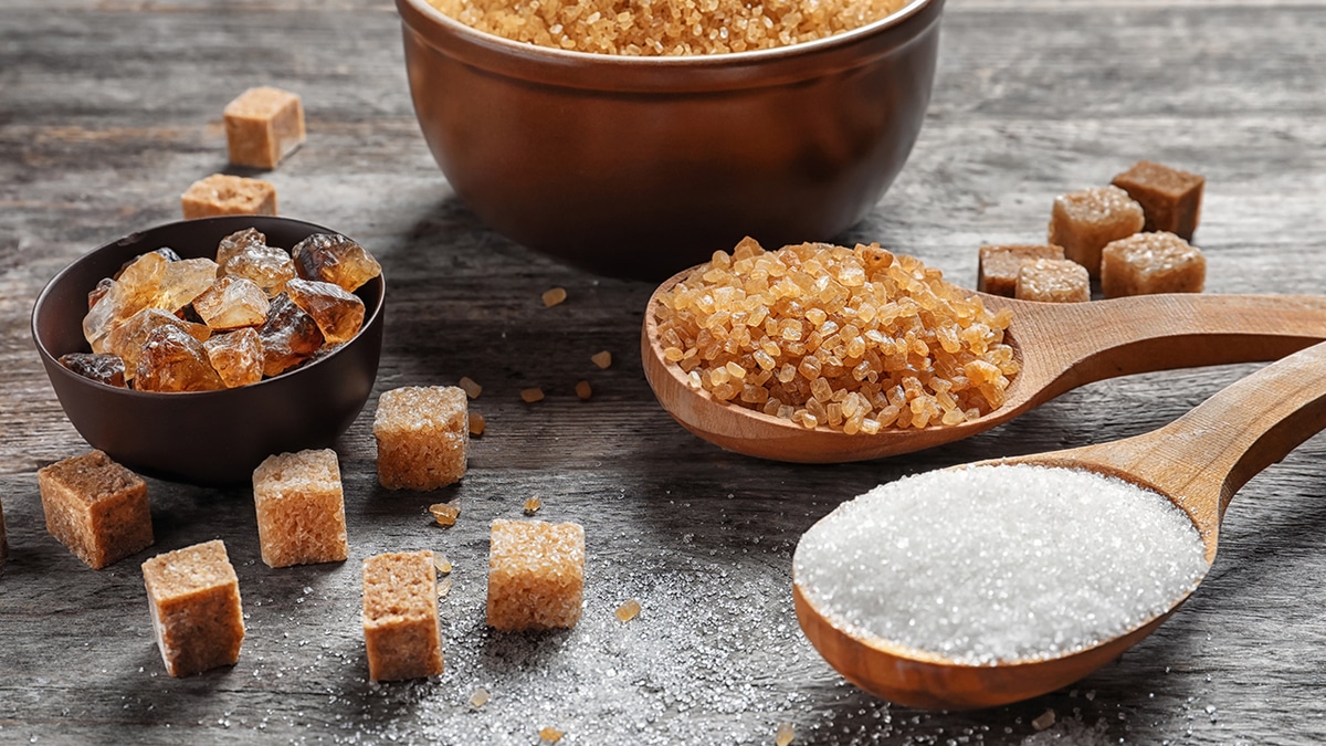 Вопрос недели: чем коричневый сахар отличается от белого?