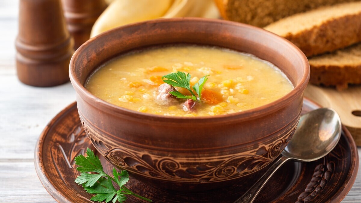 Шеф-повар поделился рецептом вкусного горохового супа