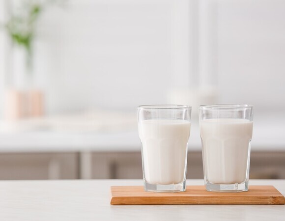 Врач ответил, помогают ли молоко и сода при изжоге Врач ответил, помогают ли молоко и сода при изжоге