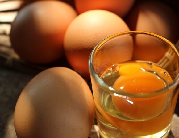 Полезно ли пить сырые яйца: мнение врачей Полезно ли пить сырые яйца: мнение врачей