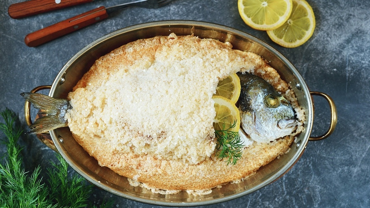 Запекаем рыбу, птицу и мясо в соли: советы и рецепты Запекаем рыбу, птицу и мясо в соли: советы и рецепты