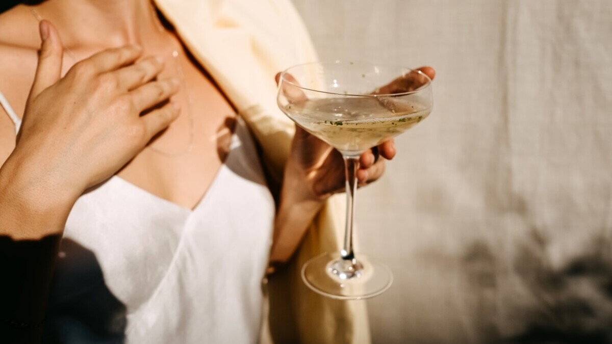 Врач рассказал, как алкоголь влияет на похудение