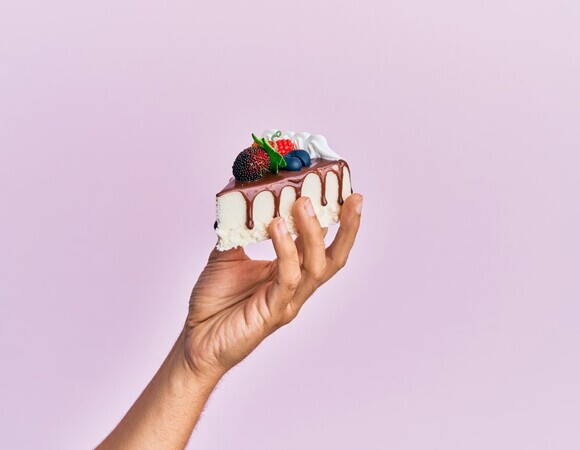 Как избавиться от привычки переедать: ответила диетолог 