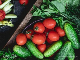 Как проверить на нитраты огурцы и помидоры: токсиколог дал советы