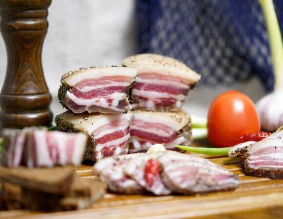 Что будет, если съесть много сала? Ответила врач Что будет, если съесть много сала? Ответила врач