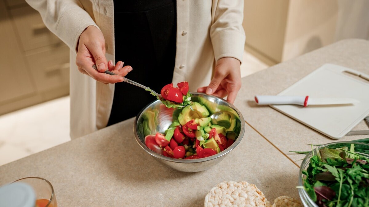 Диетолог назвала 3 продукта, которые помогут быстрее сжигать жир 