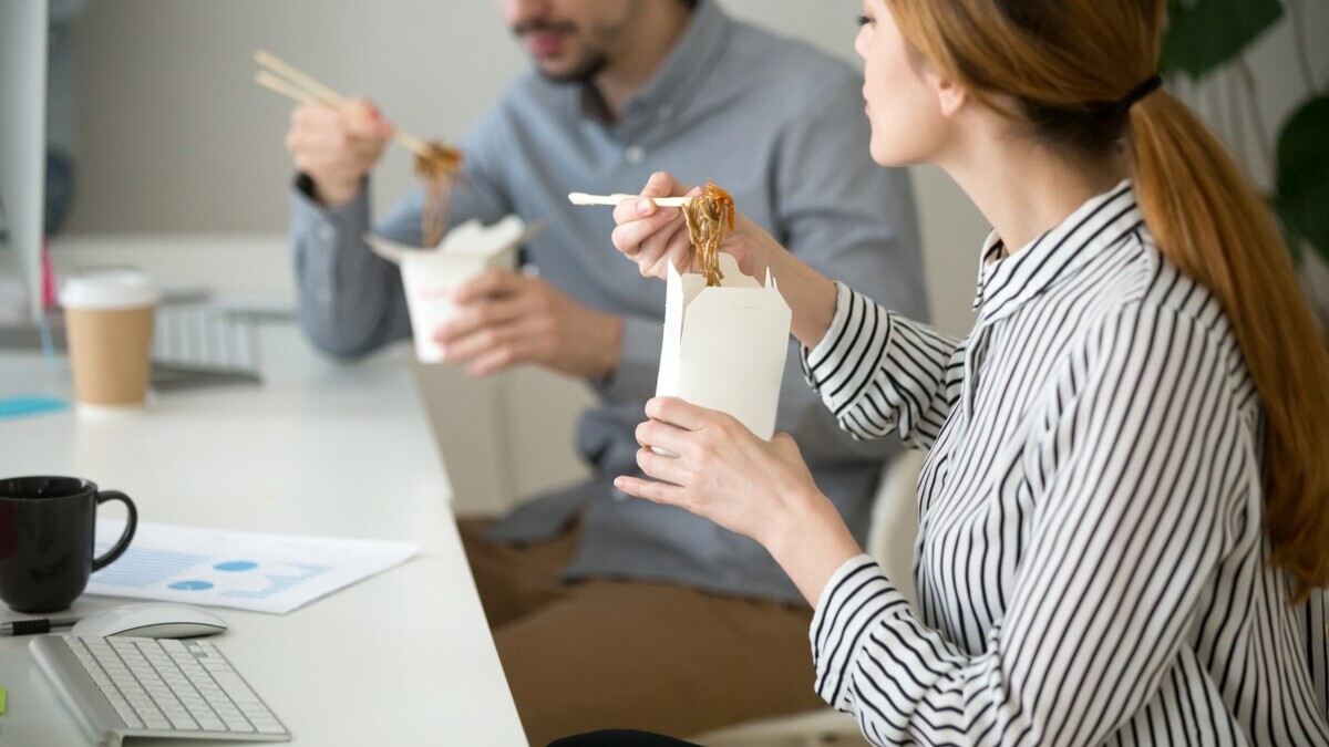 Почему некоторые люди едят и не толстеют? Объяснила эндокринолог