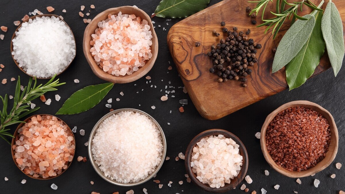 Врач рассказал, какая соль самая полезная