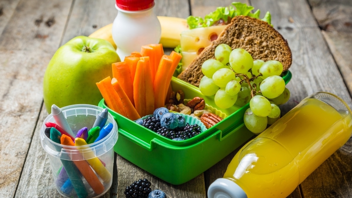 Диетолог рассказала, какую еду нельзя давать ребенку в школу Диетолог рассказала, какую еду нельзя давать ребенку в школу