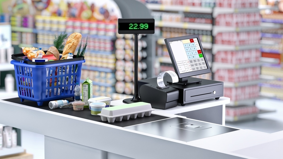 В России просроченные продукты будут «снимать» прямо с кассы 