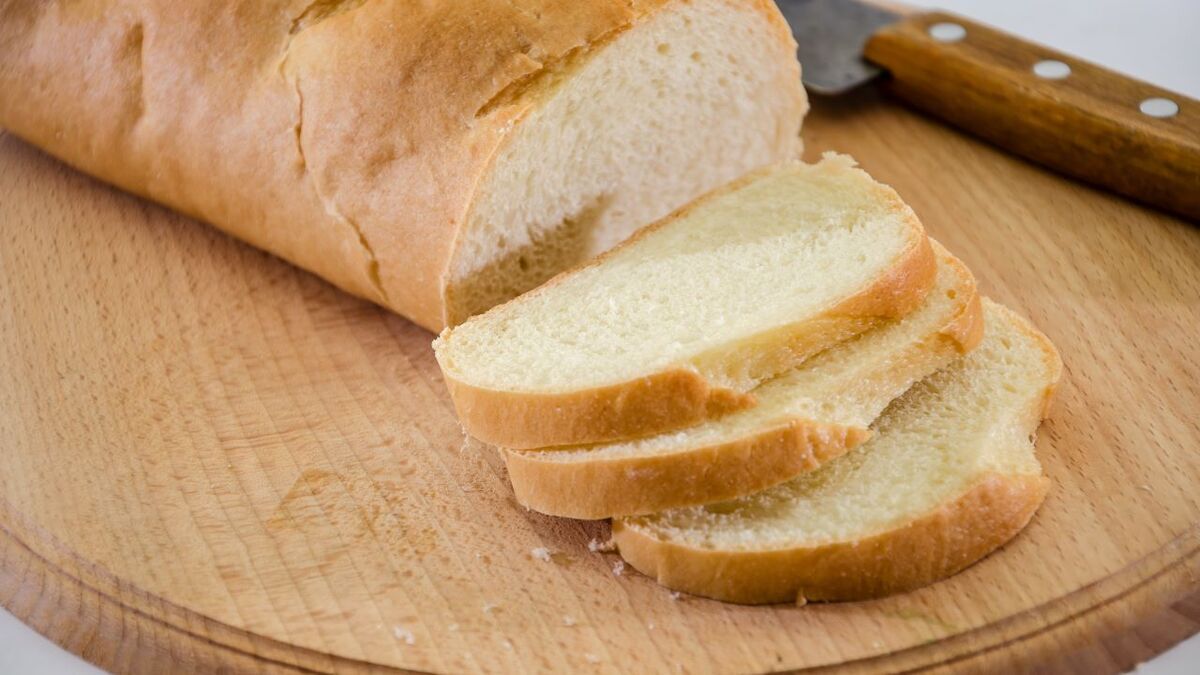 Врачи рекомендовали отказаться от хлеба всем, кто старше 50 лет