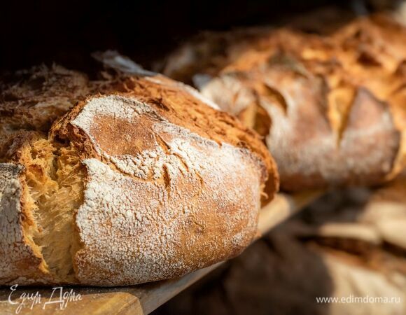 Стало известно, чем свежий горячий хлеб опасен для организма