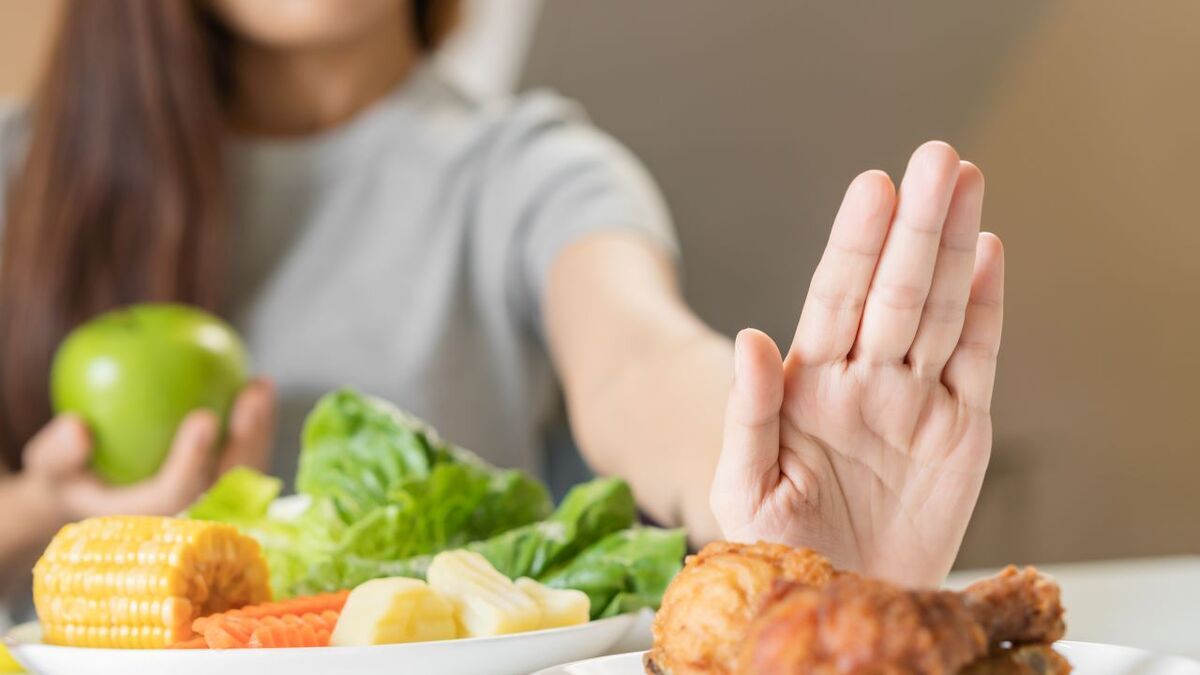 Кишечник не выдержит: диетолог посоветовала раз в неделю отказываться от мяса 