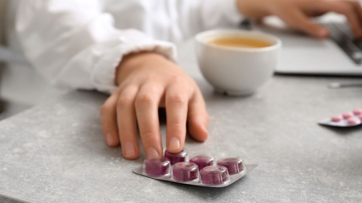 Можно ли запивать лекарства чаем: отвечает врач Можно ли запивать лекарства чаем: отвечает врач