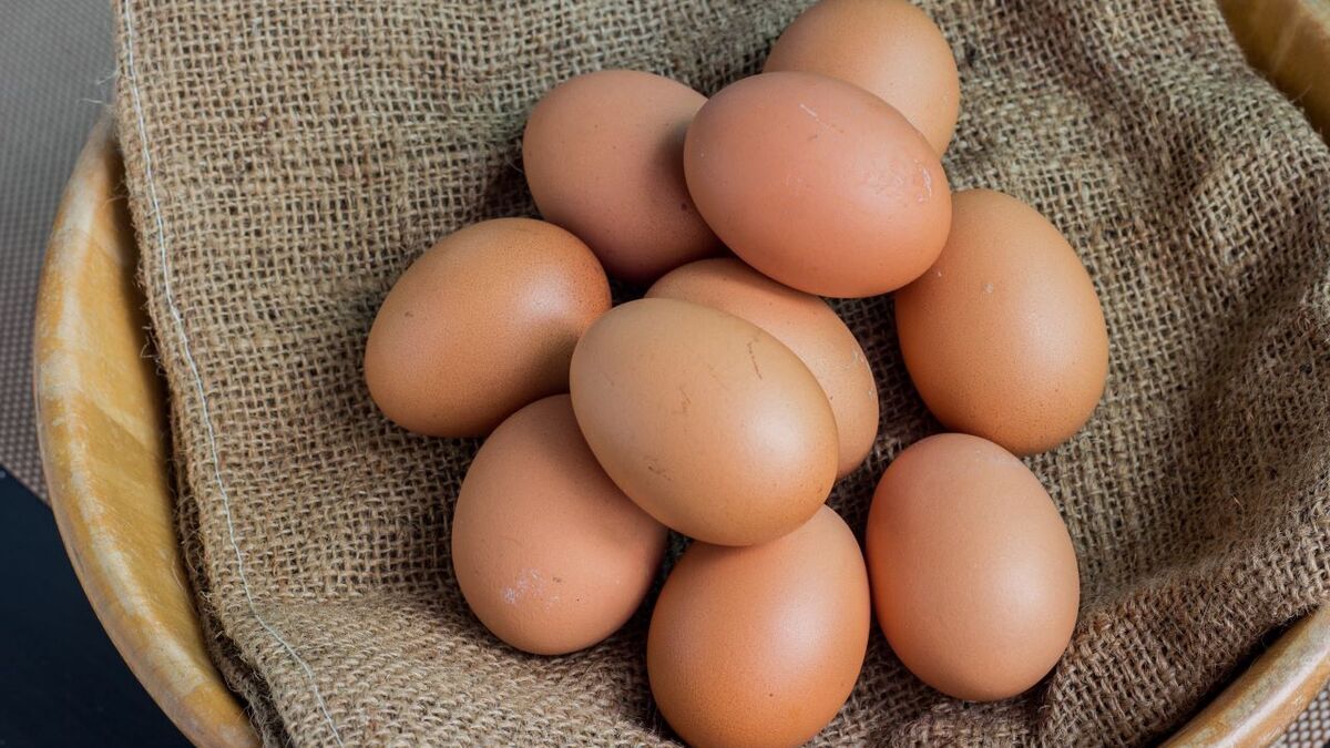 Что будет, если не мыть яйца перед приготовлением? Ответила врач-диетолог 