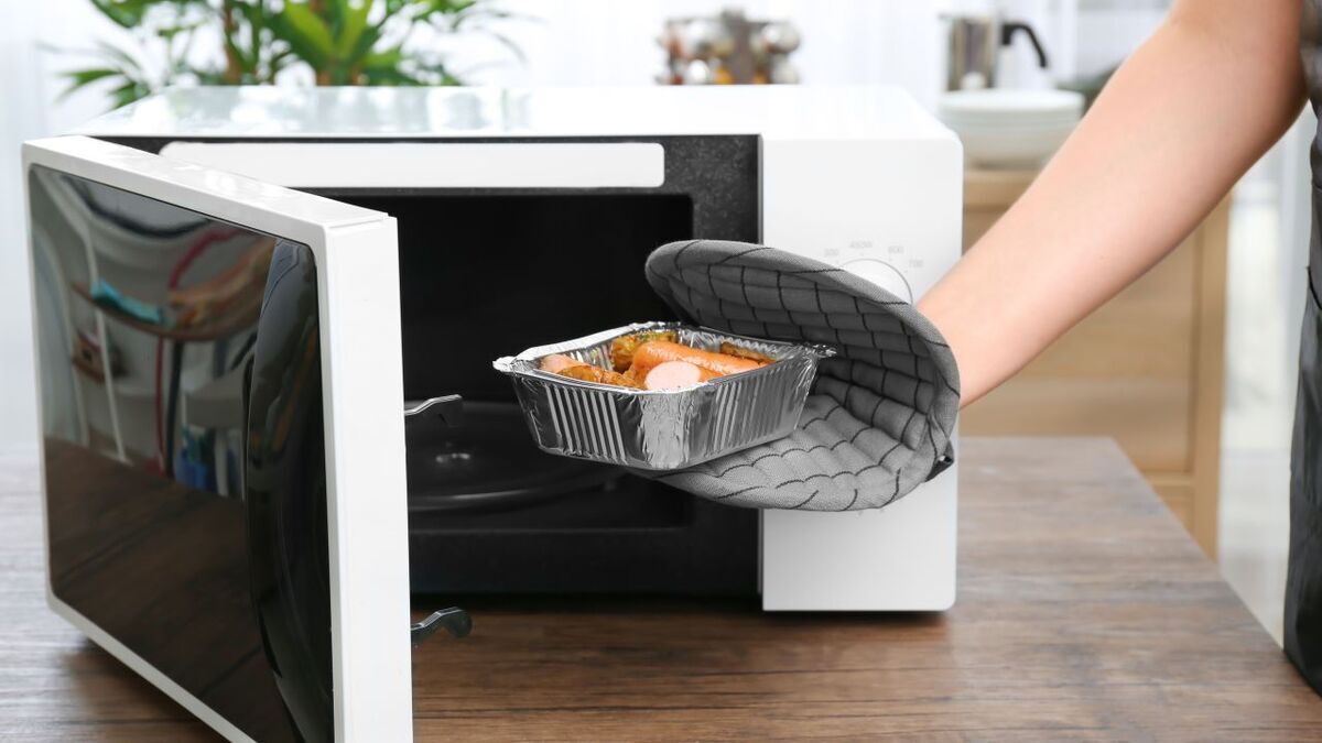 Врач назвала продукты, которые опасно разогревать на следующий день