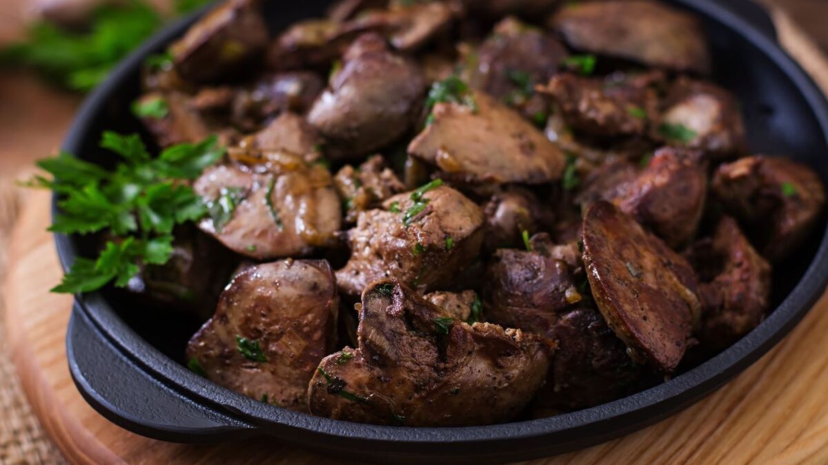 Без пятен и «запашка»: Роскачество сказало, какой должна быть свежая говяжья печень 