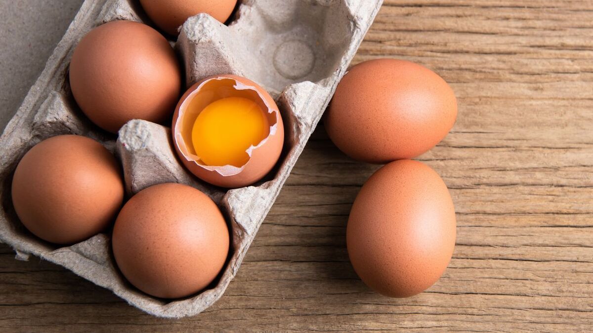 Диетолог рассказала, есть ли польза от сырых яиц 