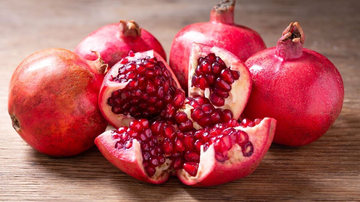 Нужен всем, особенно женщинам: стало известно, зачем необходимо есть гранаты почти каждый день