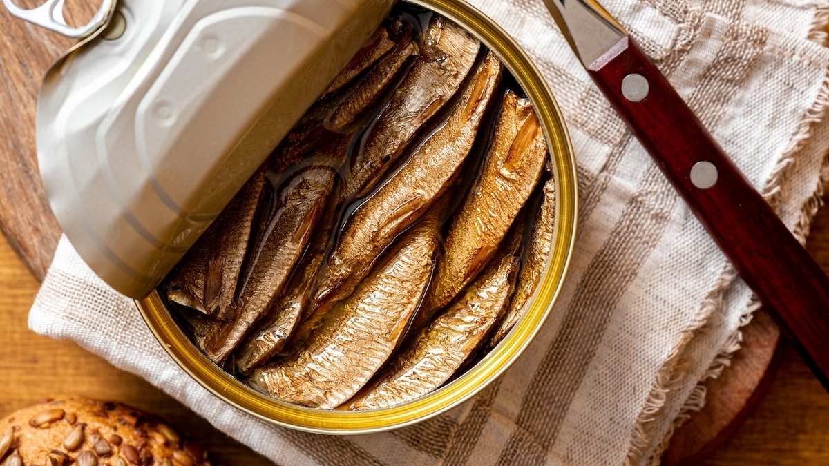 Роскачество назвало лучшие шпроты: только 2 бренда прошли проверку