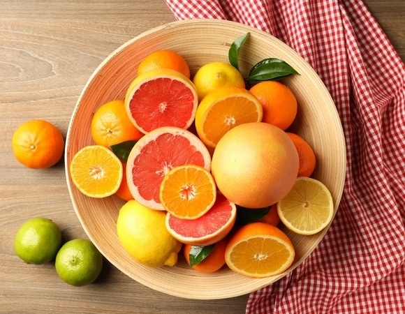 Стало известно, чем вредны цитрусовые для людей старше 50 