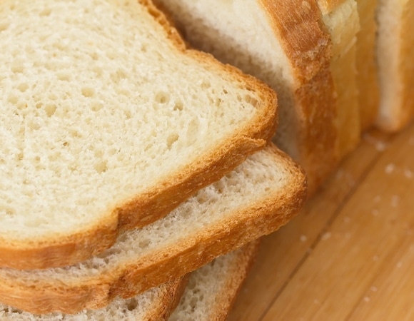 Все допускают одинаковые ошибки: ученый поделился, как правильно хранить хлеб 