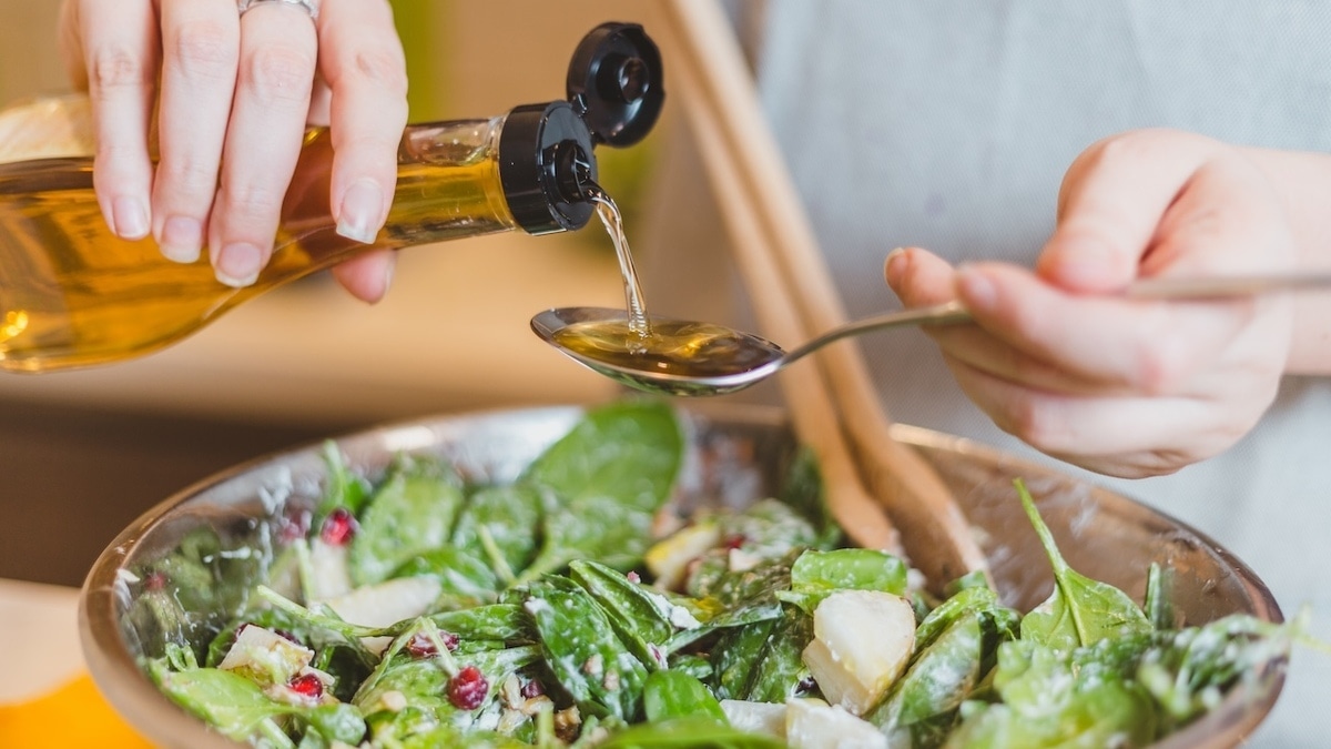 Чем заменить майонез в салатах? Эндокринолог озвучила личных «фаворитов» Чем заменить майонез в салатах? Эндокринолог озвучила личных «фаворитов»