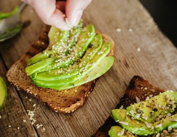 Диетолог рассказала, почему с авокадо невозможно похудеть 