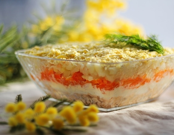 Диетолог выбрала самые полезные салаты для праздничного стола