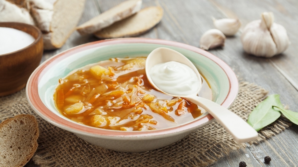 Щи да каша: названы продукты, снимающие боль при подагре  