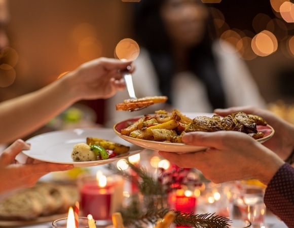 Диетолог подсказала, как не набрать вес за зимние праздники 