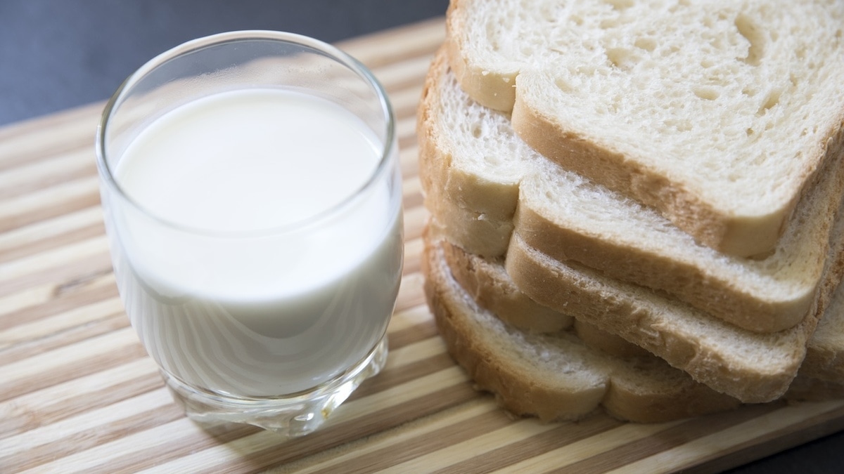 Диетолог Соломатина объяснила, почему молоко нельзя сочетать с другими продуктами 