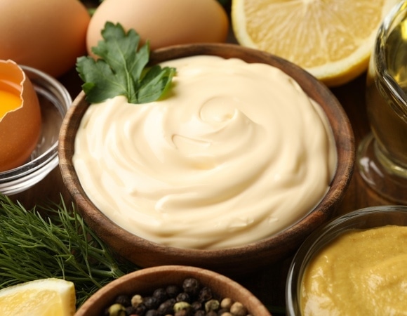 Когда нужно разбавлять майонез сметаной — ответила диетолог Соломатина Когда нужно разбавлять майонез сметаной — ответила диетолог Соломатина