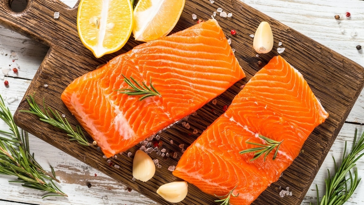 Роскачество объяснило, как выбирать красную рыбу 