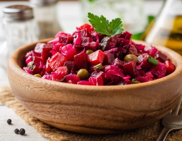 Роспотребнадзор рассказал о салате, который спасает от апатии и укрепляет иммунитет 