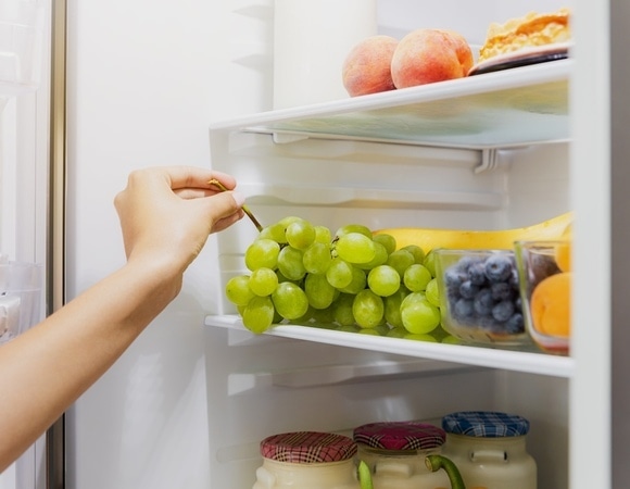 Шеф-повар рассказал, какие фрукты нельзя прятать в холодильник: испортятся моментально 