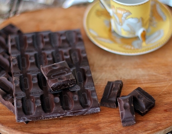 Когда горький шоколад — это вредно: правду о продукте озвучила врач