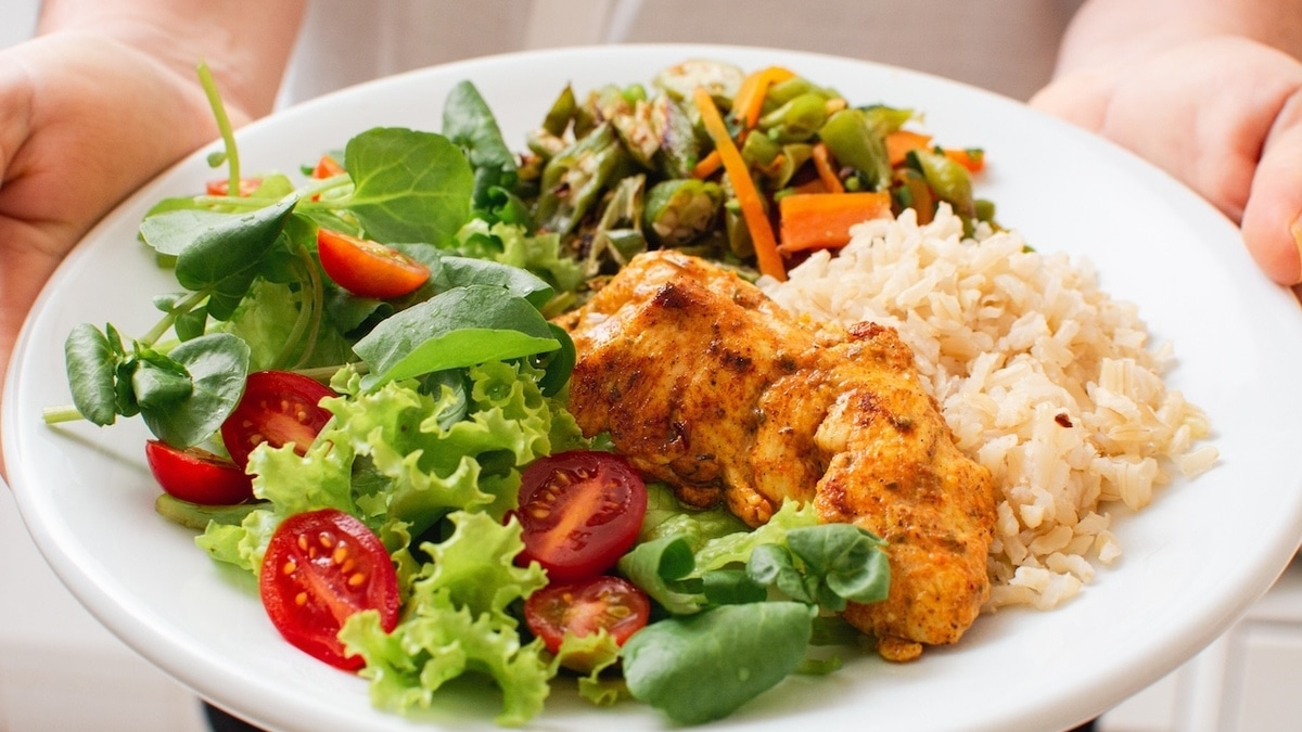 Что за «правило тарелки» от врачей? Найдено простое объяснение самого здорового способа похудеть