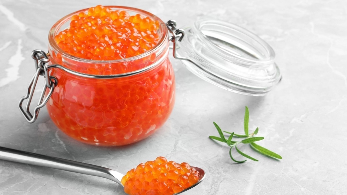 Россияне стали есть больше красной икры — в Росрыболовстве объяснили рекордные показатели Россияне стали есть больше красной икры — в Росрыболовстве объяснили рекордные показатели