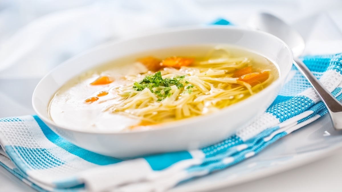 Почему суп получается безвкусным — вот 3 распространенные ошибки 